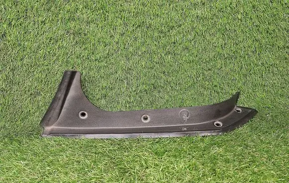Mercedes-Benz E C207 W207 Rear/tail light trim molding A2076930133