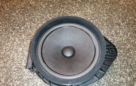 Buick Encore I Front door speaker 84254455