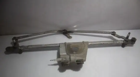 Jeep Cherokee Front wiper linkage 