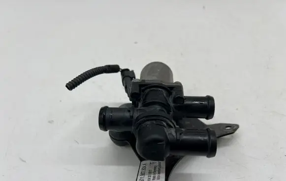 Porsche Panamera (971) Coolant heater control valve 5Q0906457C 971819134