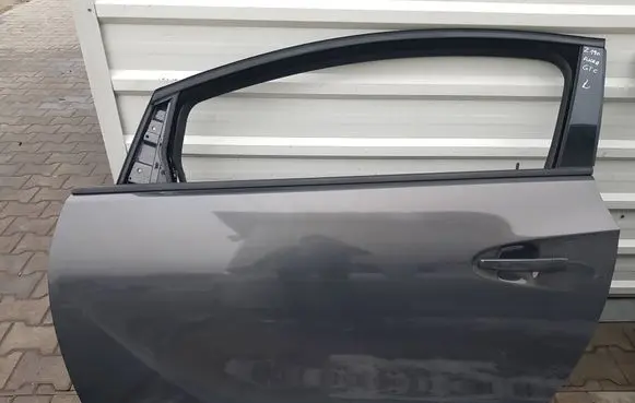 Door (2 Door Coupe)