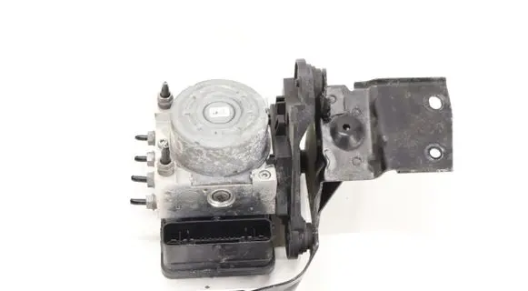 Volkswagen PASSAT B8 Master brake cylinder 5Q0614517FA