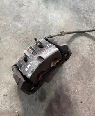 Toyota RAV 4 (XA50) Front brake caliper