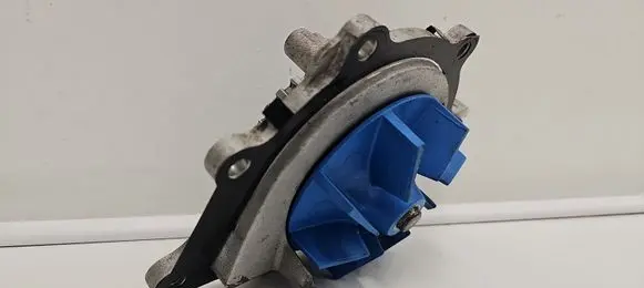 Peugeot Expert Water pump 9684319880