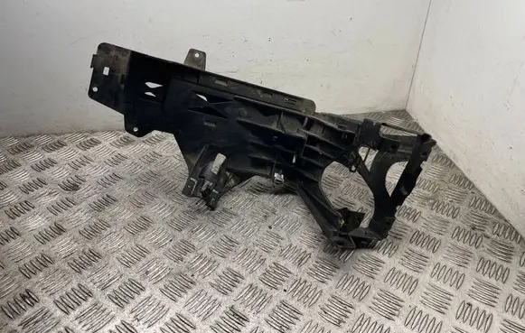 BMW 5 F10 F11 Headlight/headlamp mounting bracket 7200794