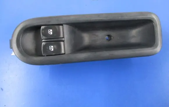 Renault Twingo II Other devices 8200356513