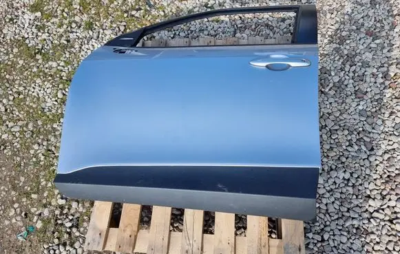 Toyota Yaris Cross Front door 