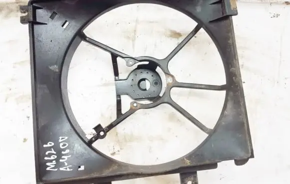 Mazda 626 Radiator cooling fan shroud