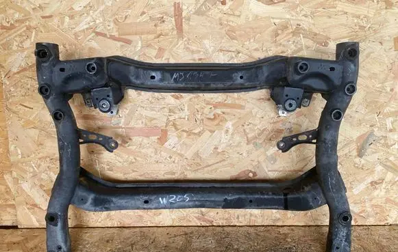 Mercedes-Benz C W205 Front subframe SANKIPRZODW205
