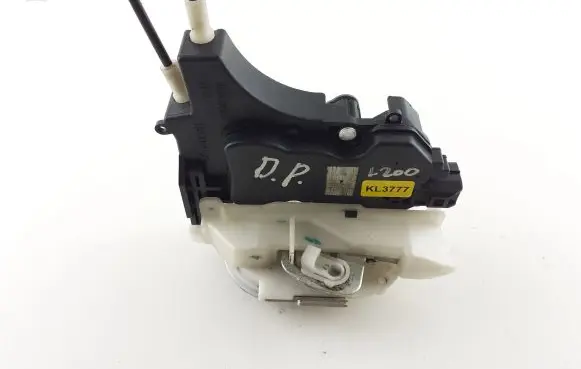 Mitsubishi L200 Front door lock KL3777