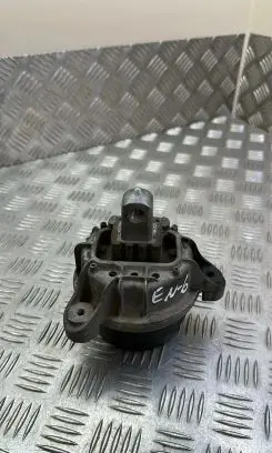 BMW 5 F10 F11 Engine mount bracket 678560201 13981112