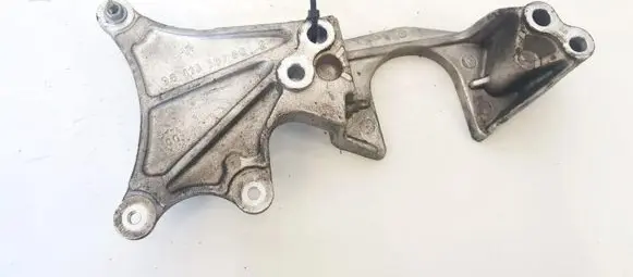 Citroen C5 Engine mounting bracket 96413357802