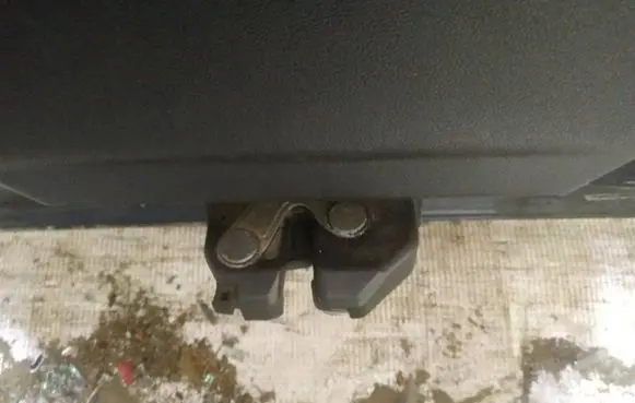Fiat Punto (188) Tailgate/trunk/boot lock/catch/latch