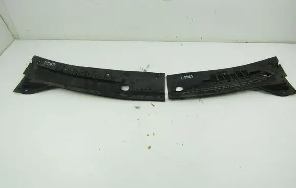 Nissan Almera Tino Wiper trim 
