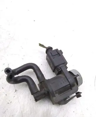 Audi A3 S3 A3 Sportback 8P Turbo solenoid valve 1K0906283A