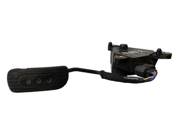 Nissan NV200 Accelerator throttle pedal 18002EW000