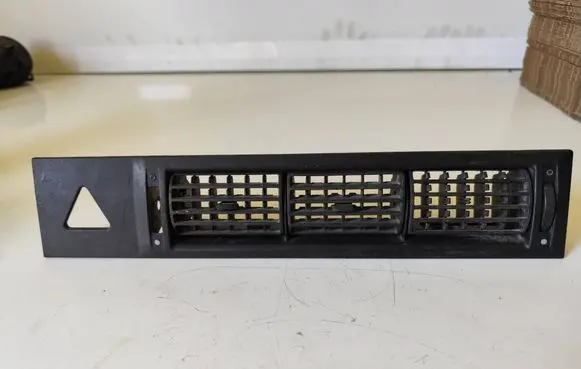 Volkswagen Multivan T4 Dash center air vent grill 7D1819703B 7D1819709
