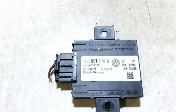 Volkswagen Phaeton Alarm control unit/module 7l0907719a 28024252