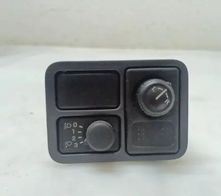 Nissan Almera N16 Headlight level height control switch 37024A D4320C 6896090J00