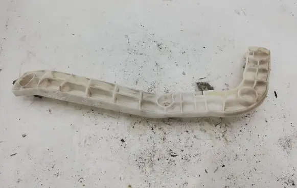 Suzuki Grand Vitara II Rear bumper mounting bracket NOCODE