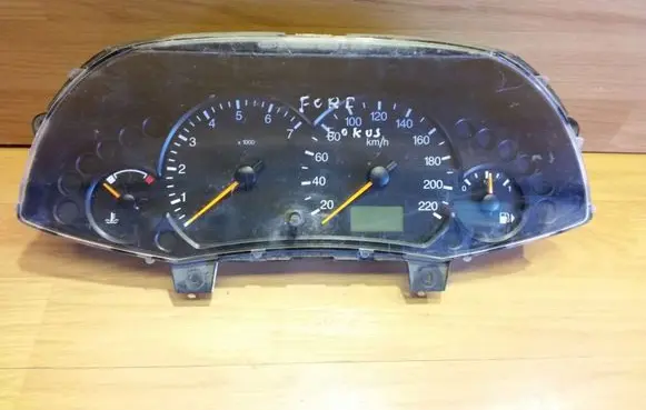 Ford Focus Speedometer (instrument cluster) 98AP10841BC 44ZU115