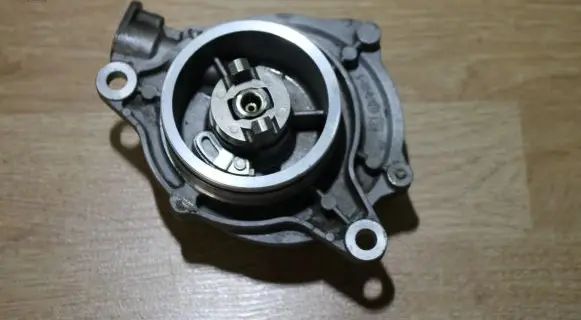 BMW X5 E53 Vacuum pump 7795142