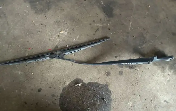 Skoda Fabia Mk1 (6Y) Front wiper blade arm 6Y1955409