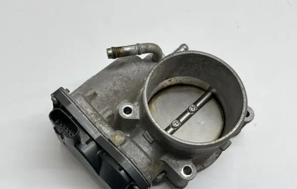 Subaru Forester SK Throttle valve 16112AA520 830110909 82C032120