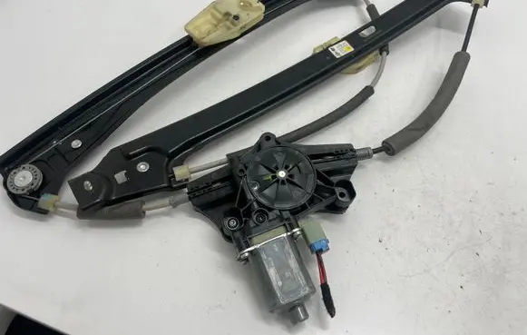 Skoda Kodiaq Front door window regulator with motor 565837461