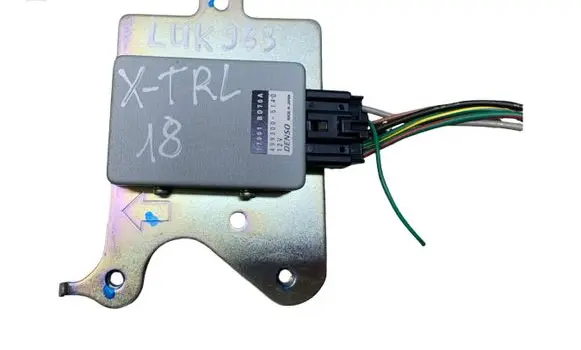 Nissan X-Trail T32 Fuel injection pump control unit/module 17001BD70A 4993005140