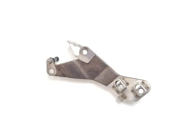 Mercedes-Benz CLS C257 Engine mounting bracket A6561421000