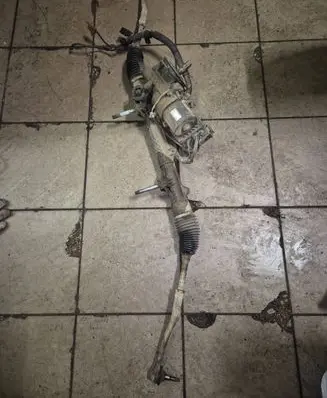 Peugeot 207 Steering rack 6700001816 Q003T63874ZE
