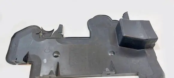 Citroen C4 I Picasso Intercooler air guide/duct channel 9658560780