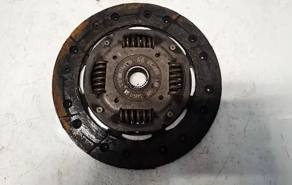 Volkswagen Cross Polo Clutch pressure plate 03C141031