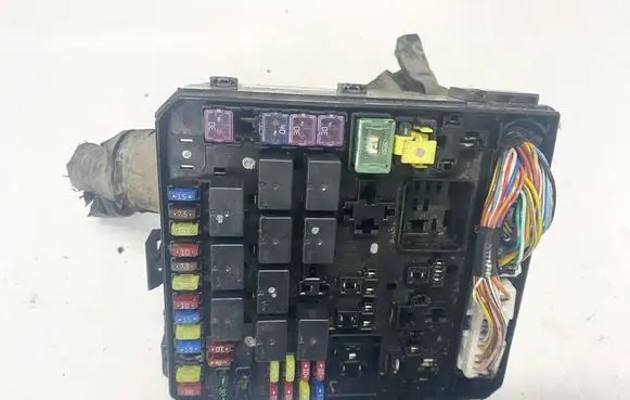 Mitsubishi Outlander Fuse box set pr06102000 pr061-02000