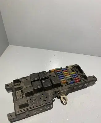 Volvo V70 Fuse box set 8678449 518787205