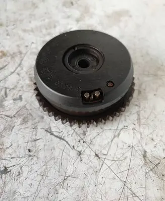 BMW 5 F10 F11 Camshaft pulley/ VANOS 7598001