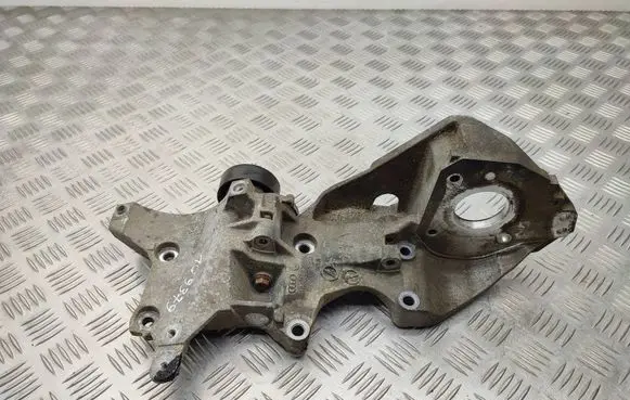 Skoda Fabia Mk2 (5J) Generator/alternator bracket 03L903143Q