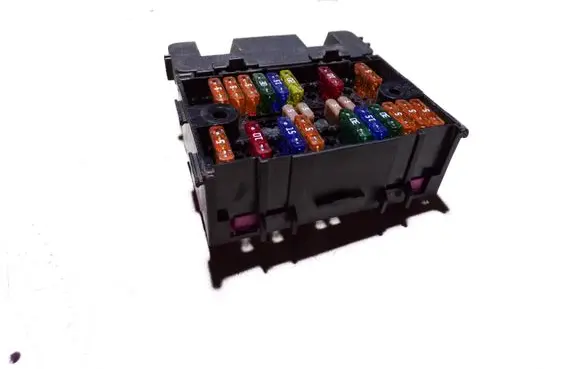 Volkswagen Transporter - Caravelle T5 Fuse module 7H0937617A