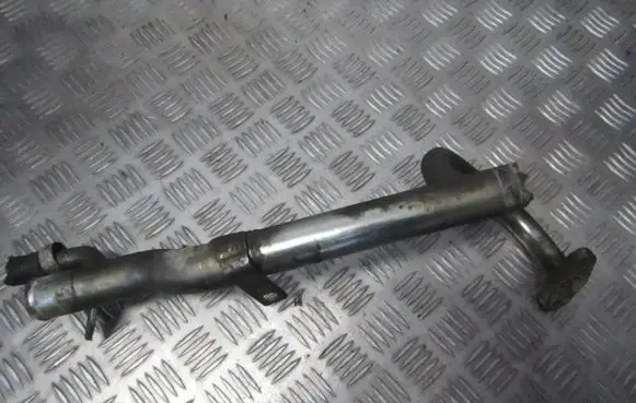 Volvo S40, V40 Engine coolant pipe/hose