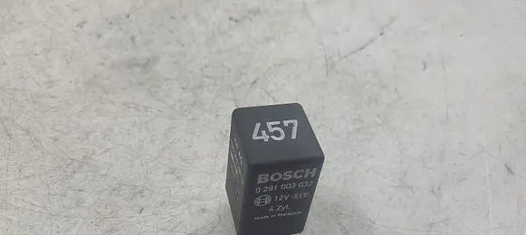 Mitsubishi Lancer X Glow plug pre-heat relay 0281003032