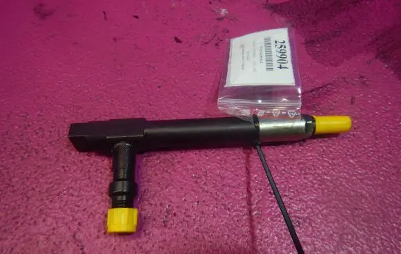 Mazda Premacy Fuel injector 7390