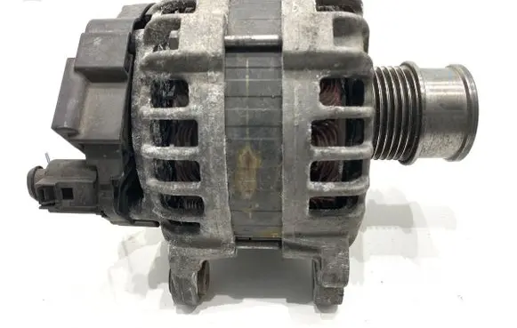 Volkswagen Polo V 6R Generator/alternator 04C903023L