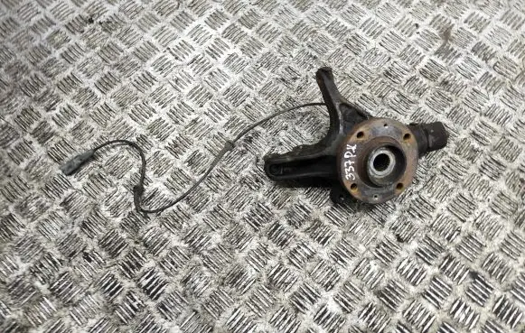 Citroen C4 II Front wheel hub