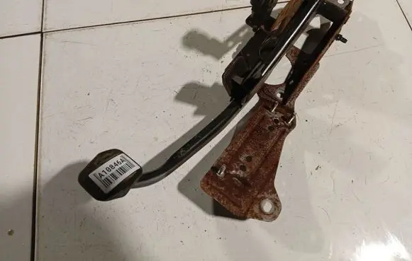Volvo S40 Brake pedal 4N512467CF