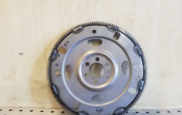 Nissan Juke I F15 Flywheel