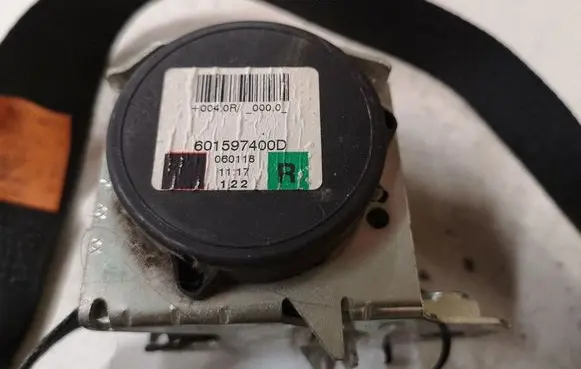 Ford Focus C-MAX Front seatbelt 601597400D