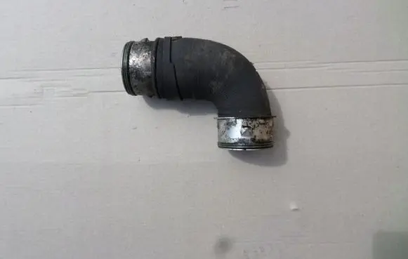 Volkswagen Golf V Intercooler hose/pipe 03813111B