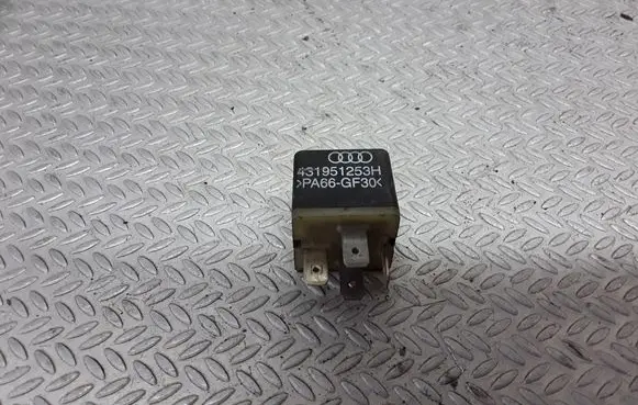 Audi A6 S6 C5 4B Other relay 431951253H