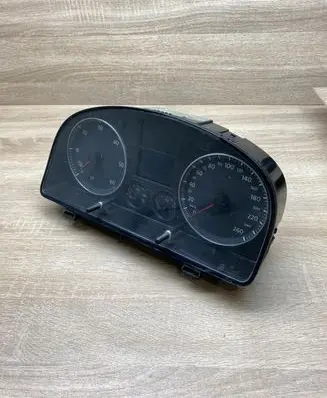Volkswagen Touran I Speedometer (instrument cluster) 1T0920861A
